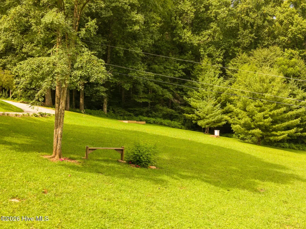 3454 Franks Creek Road Robbinsville, NC 28771