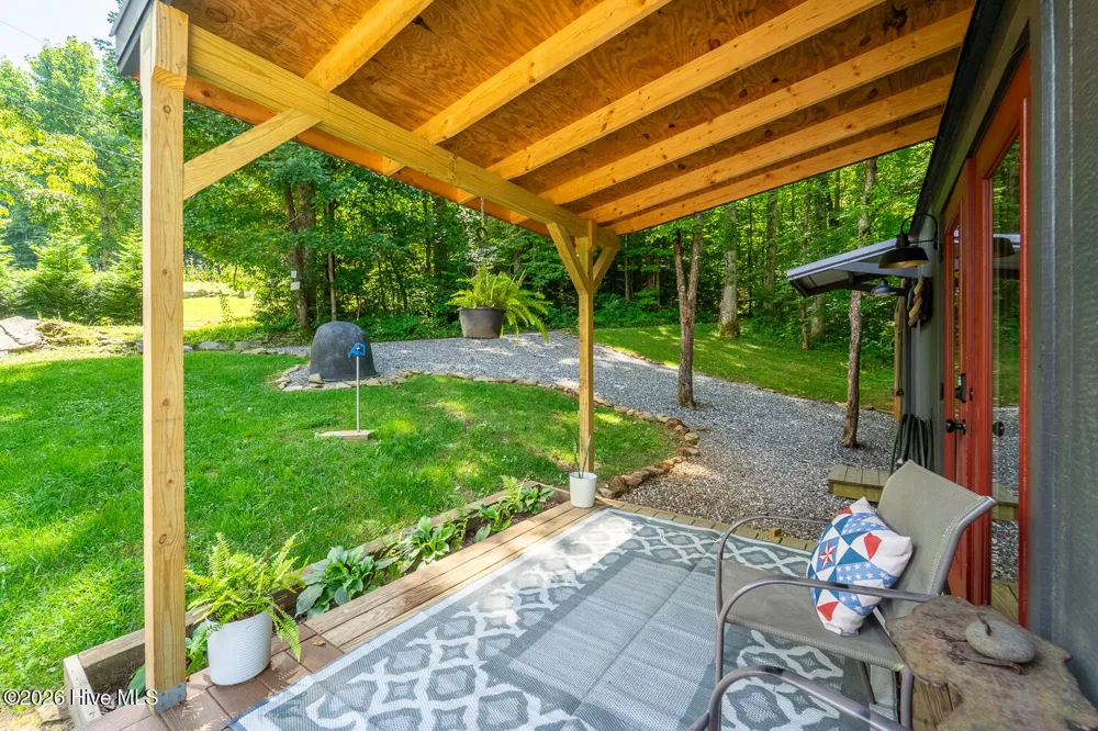 3454 Franks Creek Road Robbinsville, NC 28771