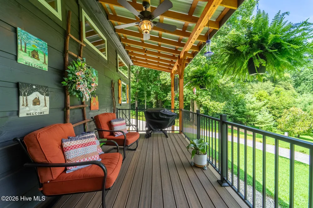 3454 Franks Creek Road Robbinsville, NC 28771