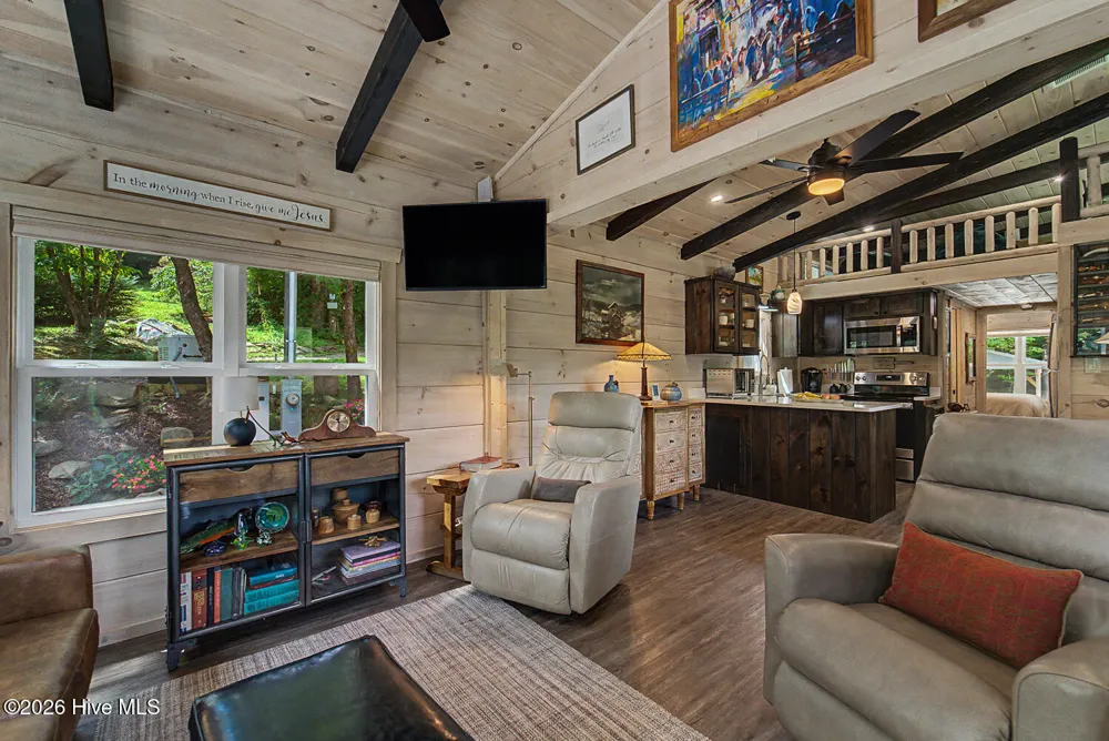 3454 Franks Creek Road Robbinsville, NC 28771
