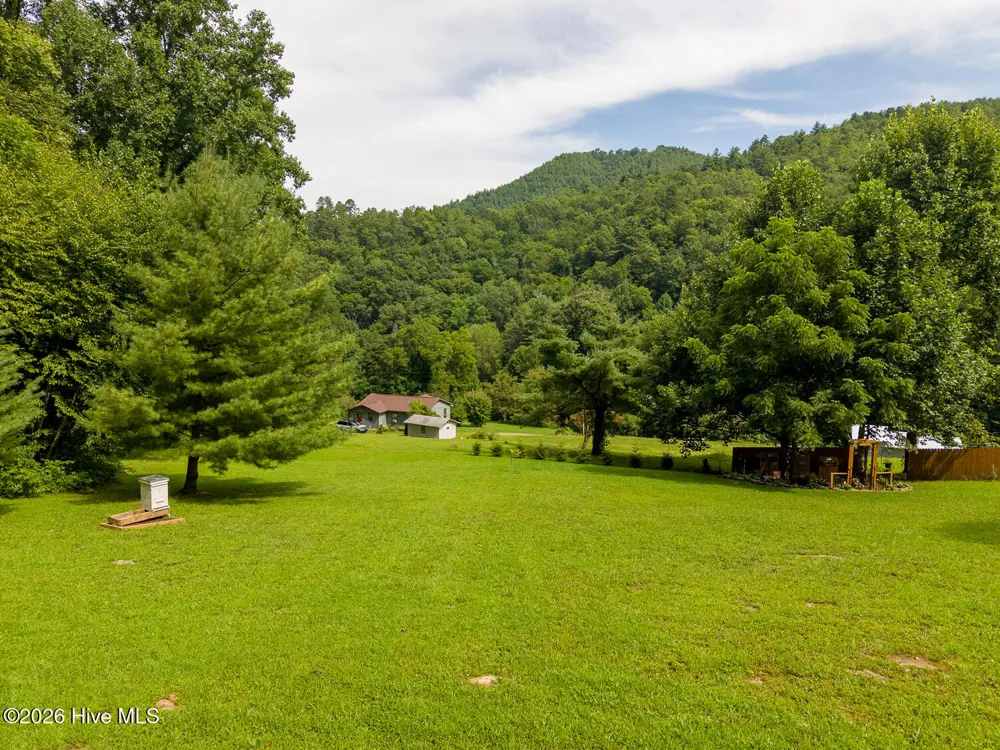 3454 Franks Creek Road Robbinsville, NC 28771