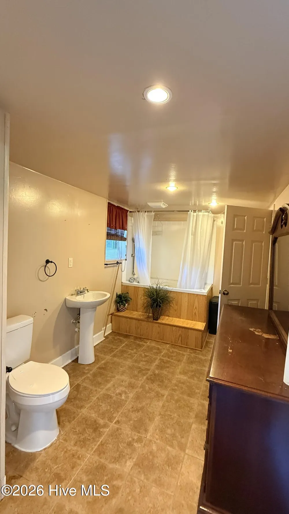 107 Cherokee Avenue Andrews, NC 28901