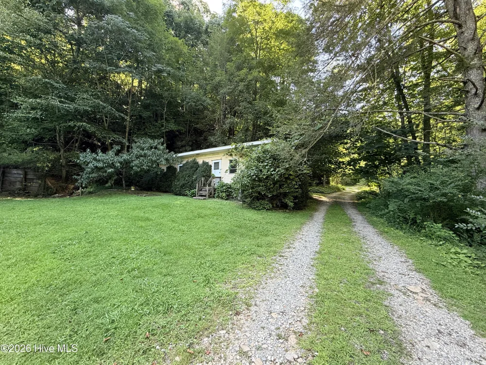 107 Cherokee Avenue Andrews, NC 28901