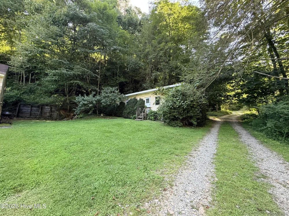 107 Cherokee Avenue Andrews, NC 28901