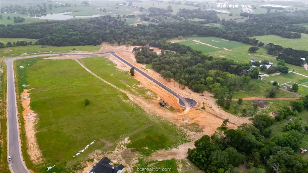 142 Pueblo Drive Caldwell, TX 77836