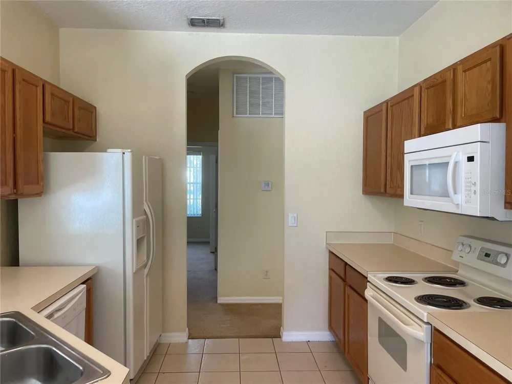 1628 HAMPTON DRIVE Davenport, FL 33897
