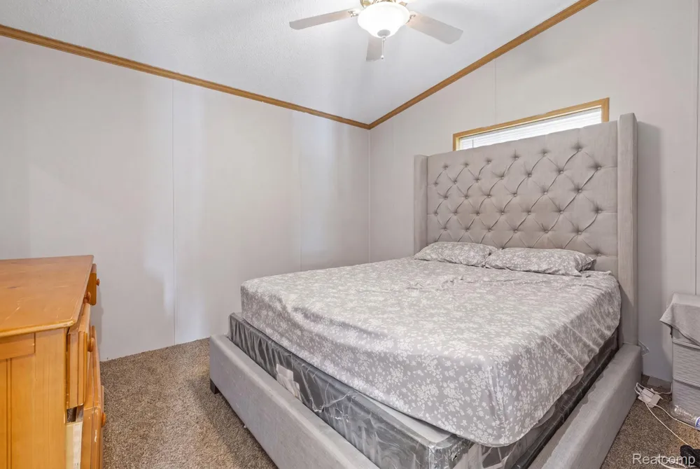 19921 Rhapsody Clinton Charter Township, MI 48036