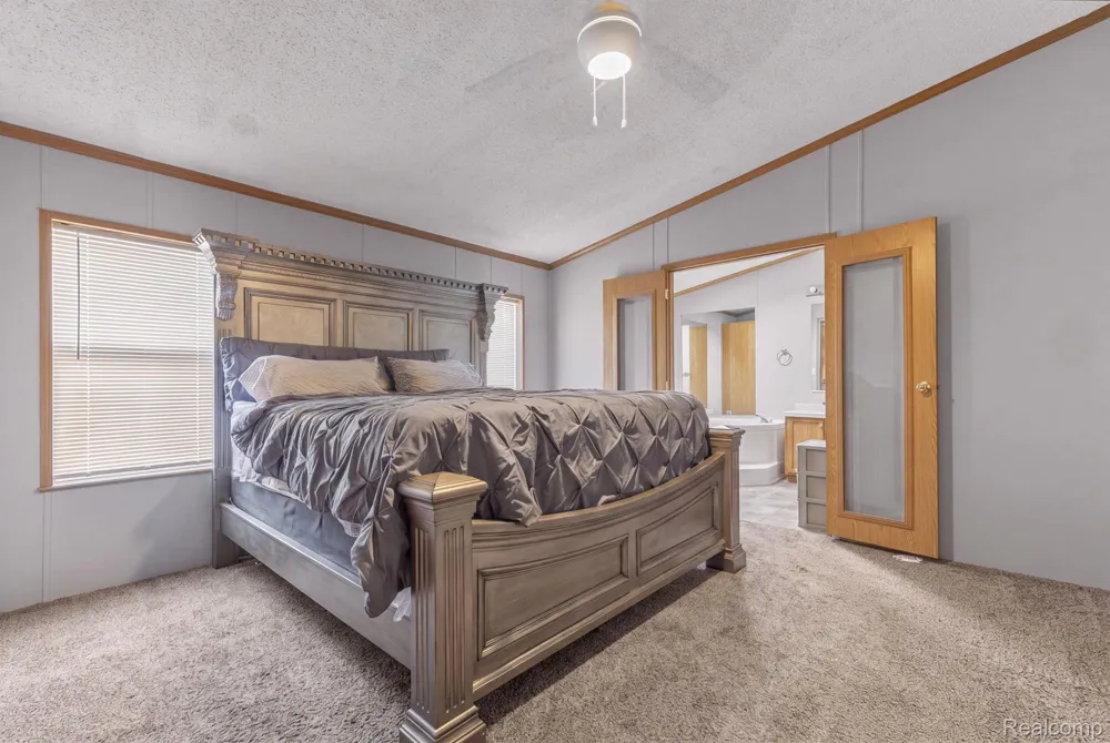 19921 Rhapsody Clinton Charter Township, MI 48036