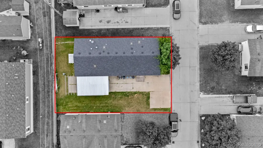 19921 Rhapsody Clinton Charter Township, MI 48036