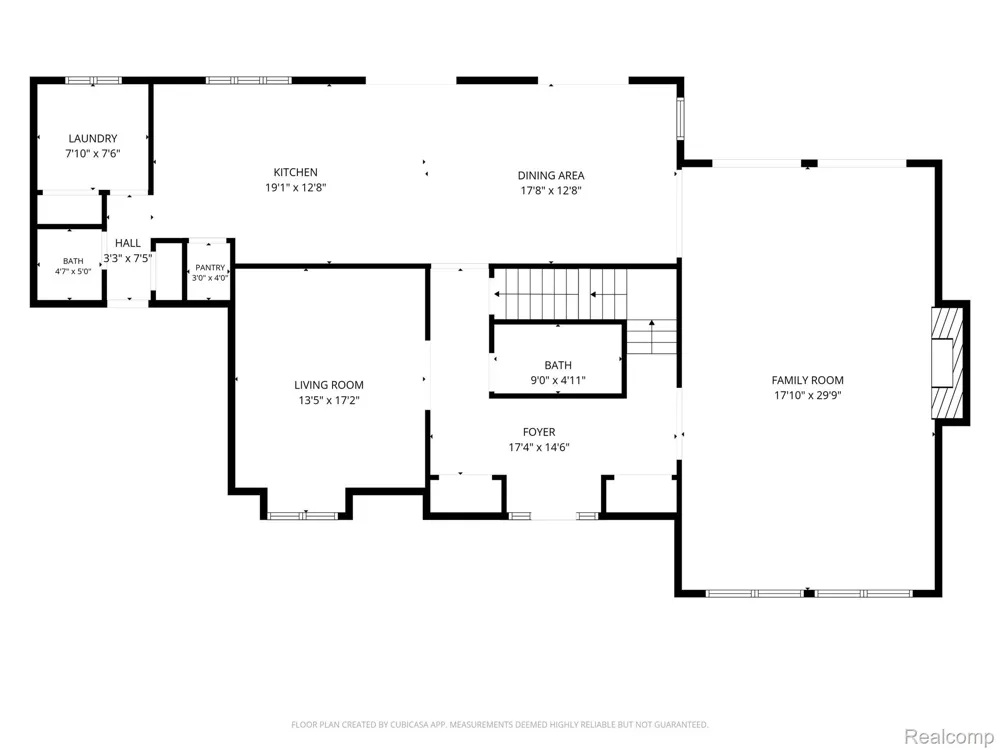 3228 Pine Lake Road West Bloomfield Charter Township, MI 48324