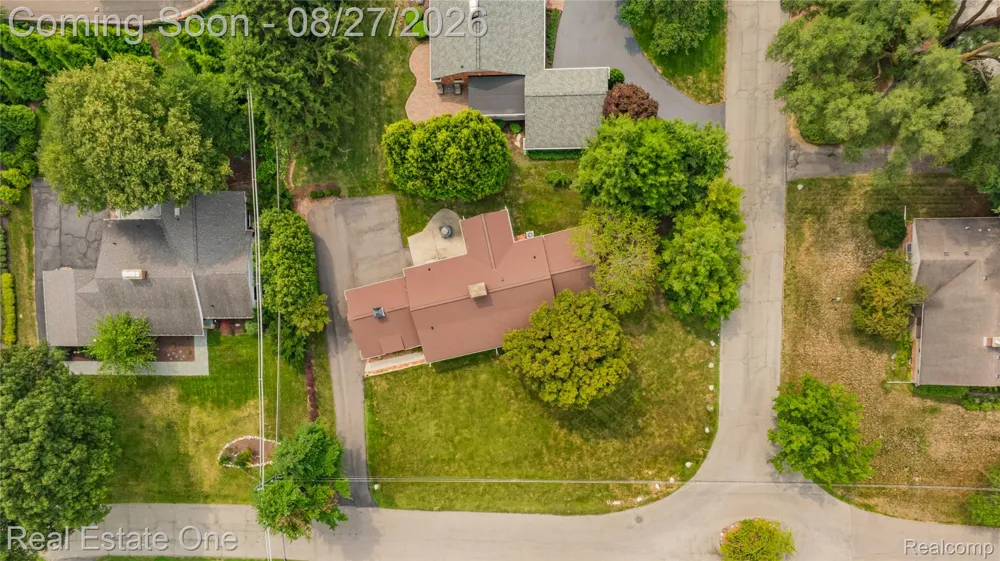 4195 Orchard Way Bloomfield Charter Township, MI 48301