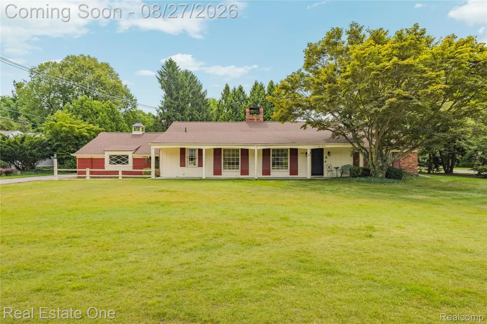4195 Orchard Way Bloomfield Charter Township, MI 48301