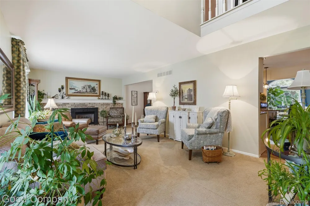 38630 Meeting House Lane Livonia City, MI 48154