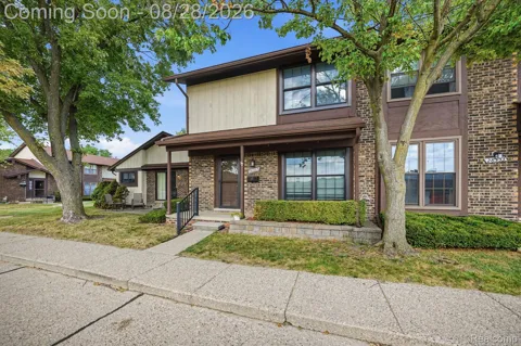 28365 Queens Court #21