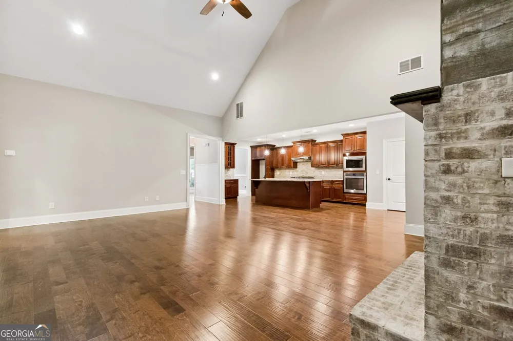 1031 Greenwood CIR Madison, GA 30650