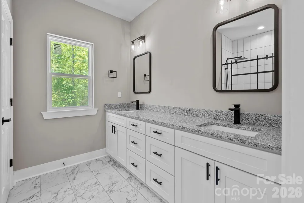 79 Crystal Mountain Drive Hendersonville, NC 28739