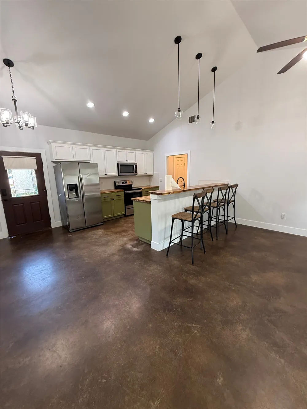132 Waianae Court Bastrop, TX 78602