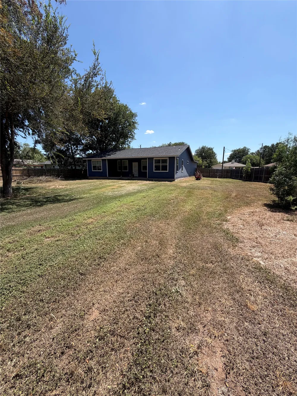 132 Waianae Court Bastrop, TX 78602