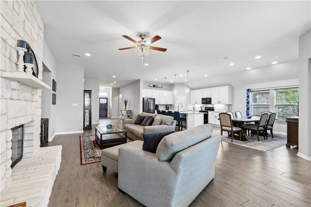 20217 Great Egret Lane Pflugerville, TX 78660