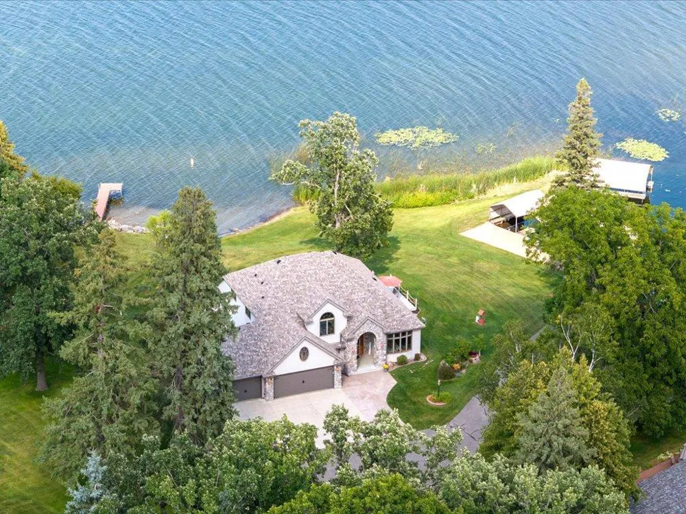 8964 Kabekona Springs Drive NW Walker, MN 56484