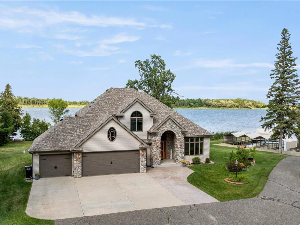 8964 Kabekona Springs Drive NW Walker, MN 56484