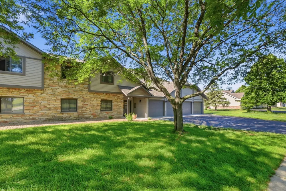 2070 Stockinger Drive Saint Cloud, MN 56303