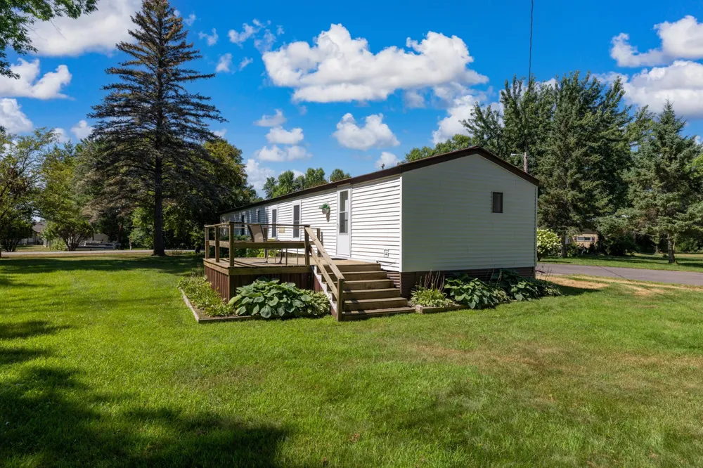 910 Lake Shore Boulevard Wahkon, MN 56386