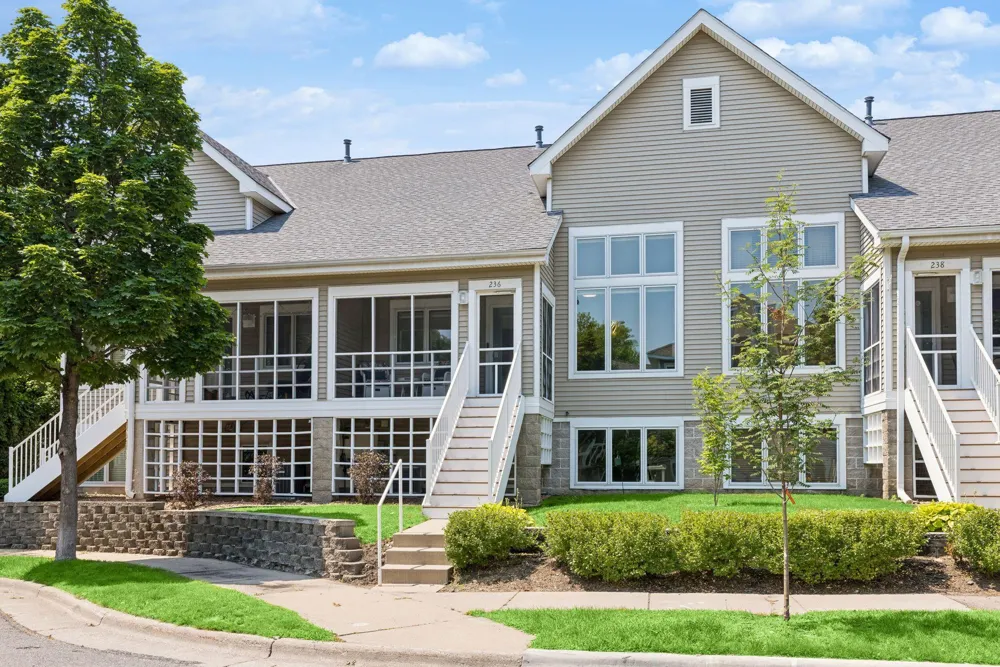 236 6th Street NE Minneapolis, MN 55413