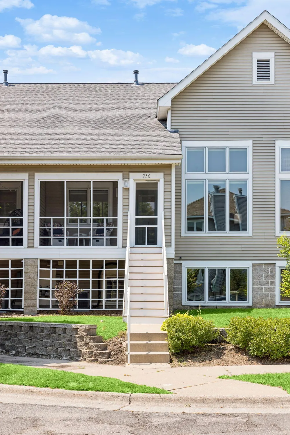 236 6th Street NE Minneapolis, MN 55413