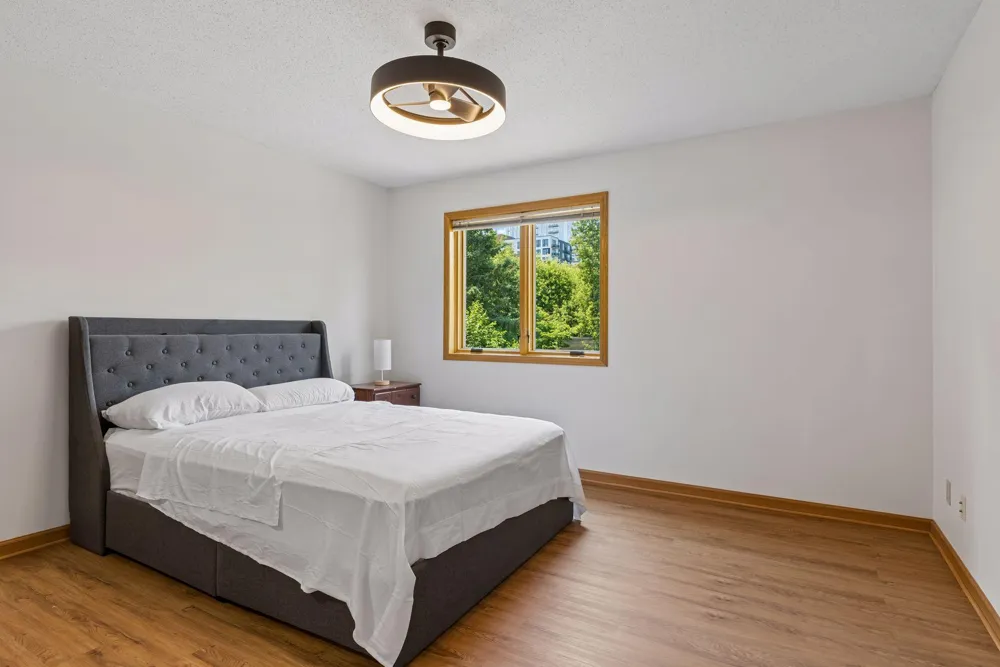236 6th Street NE Minneapolis, MN 55413