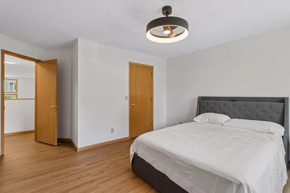 236 6th Street NE Minneapolis, MN 55413