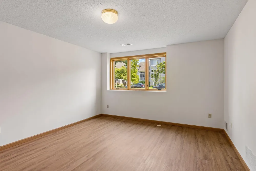 236 6th Street NE Minneapolis, MN 55413