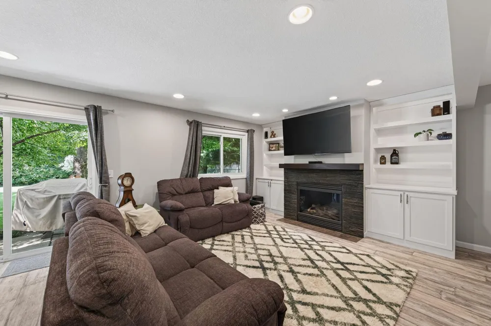 12754 Independence Avenue Savage, MN 55378