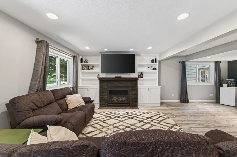 12754 Independence Avenue Savage, MN 55378