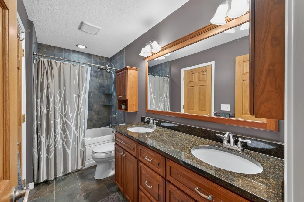 12754 Independence Avenue Savage, MN 55378