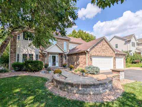 546 White Pine Way
