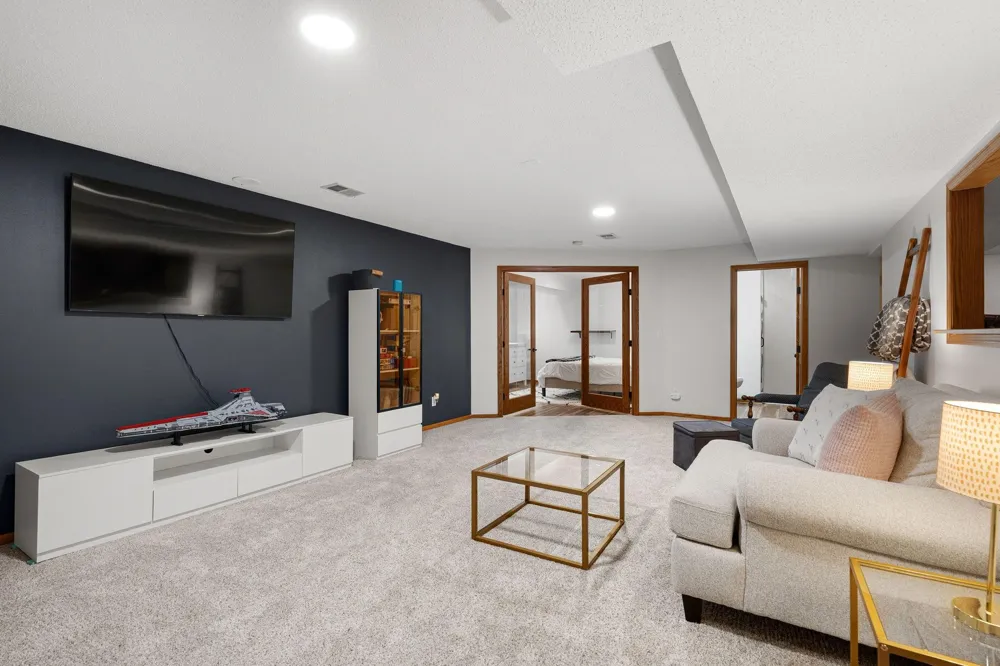 659 Crestview Lane Owatonna, MN 55060