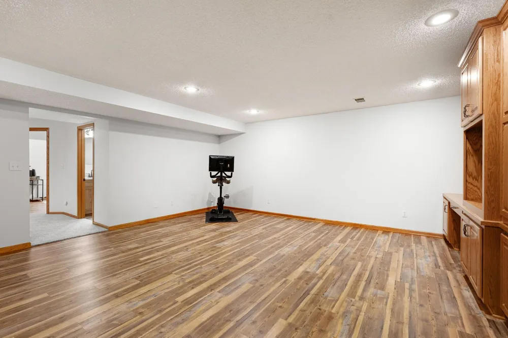 659 Crestview Lane Owatonna, MN 55060