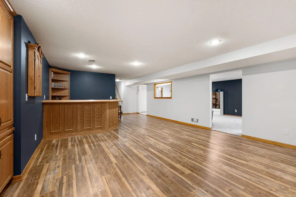 659 Crestview Lane Owatonna, MN 55060