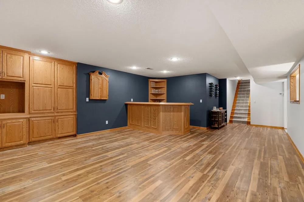 659 Crestview Lane Owatonna, MN 55060