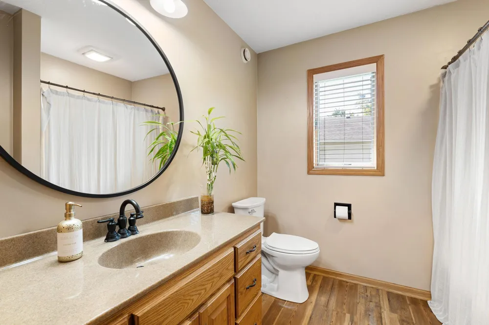659 Crestview Lane Owatonna, MN 55060