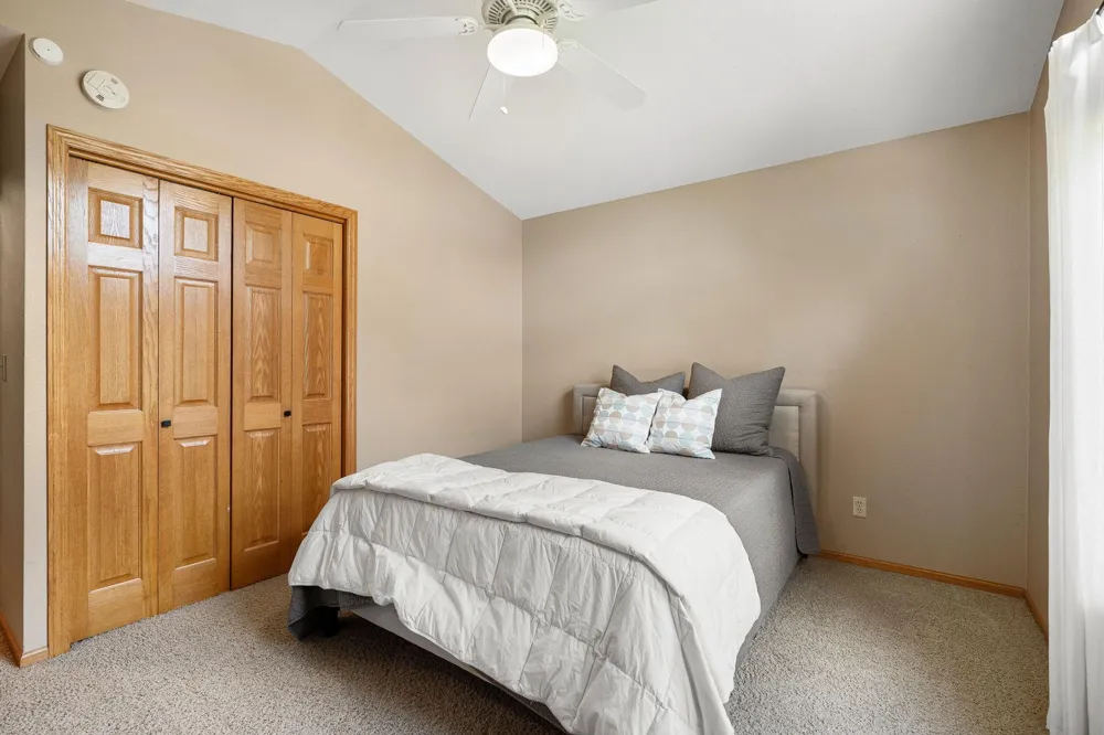 659 Crestview Lane Owatonna, MN 55060