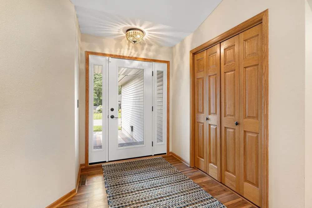 659 Crestview Lane Owatonna, MN 55060