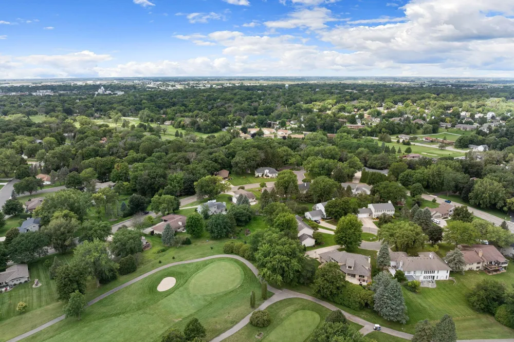 659 Crestview Lane Owatonna, MN 55060