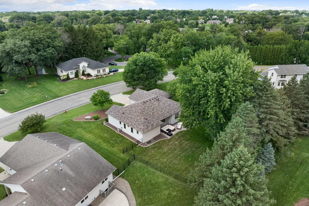 659 Crestview Lane Owatonna, MN 55060