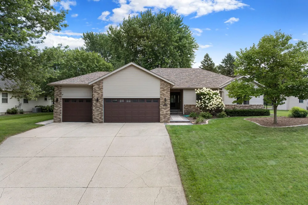 659 Crestview Lane Owatonna, MN 55060