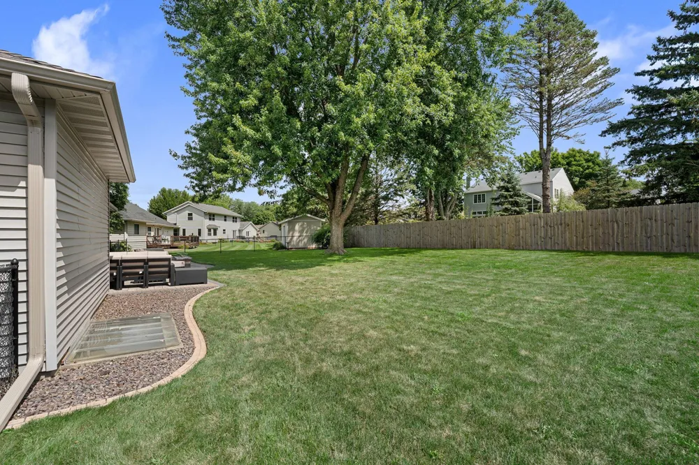 659 Crestview Lane Owatonna, MN 55060