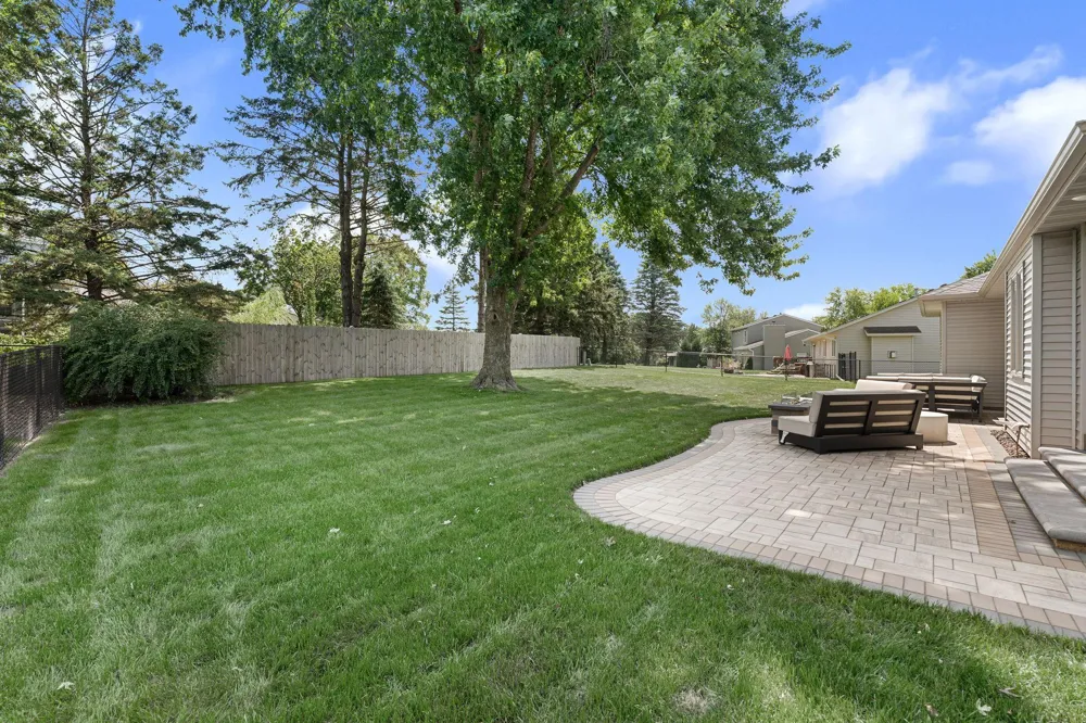 659 Crestview Lane Owatonna, MN 55060