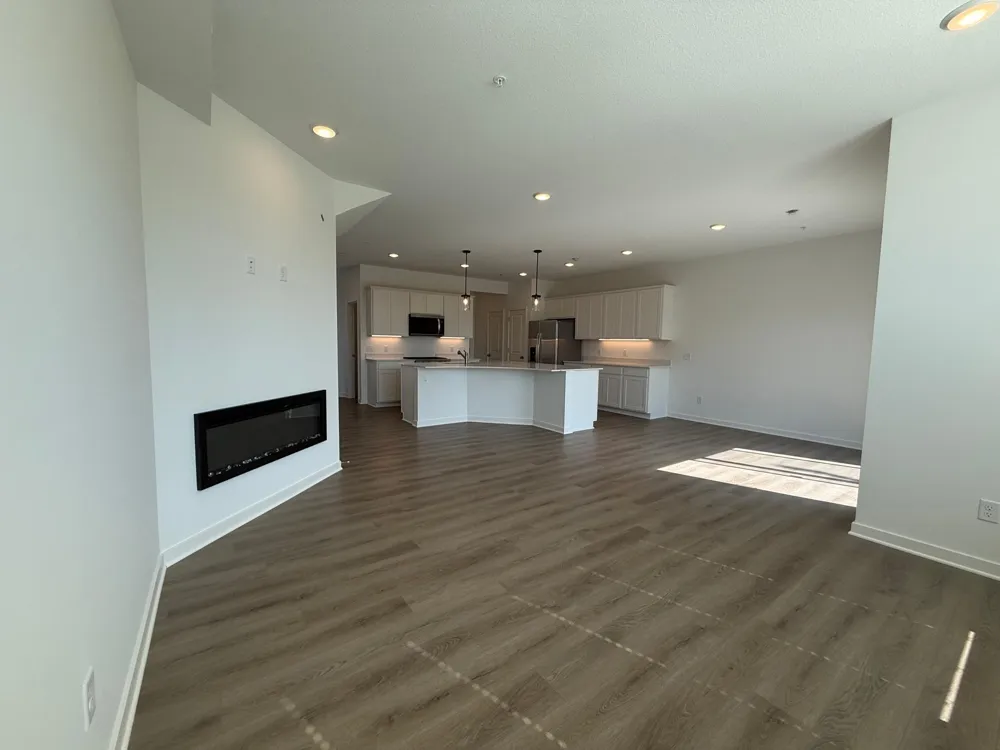 14943 Avondale View Rosemount, MN 55068