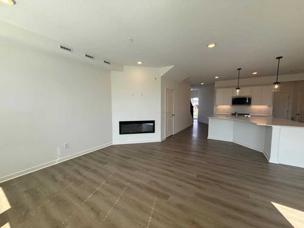 14943 Avondale View Rosemount, MN 55068